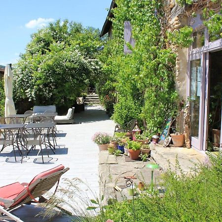Bed and Breakfast La Bicyclette Fleurie Villemoirieu Exterior foto