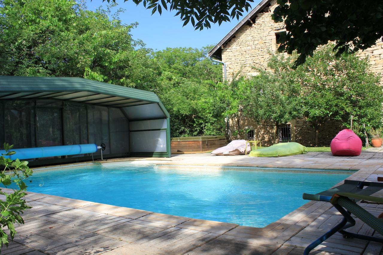 Bed and Breakfast La Bicyclette Fleurie Villemoirieu Exterior foto